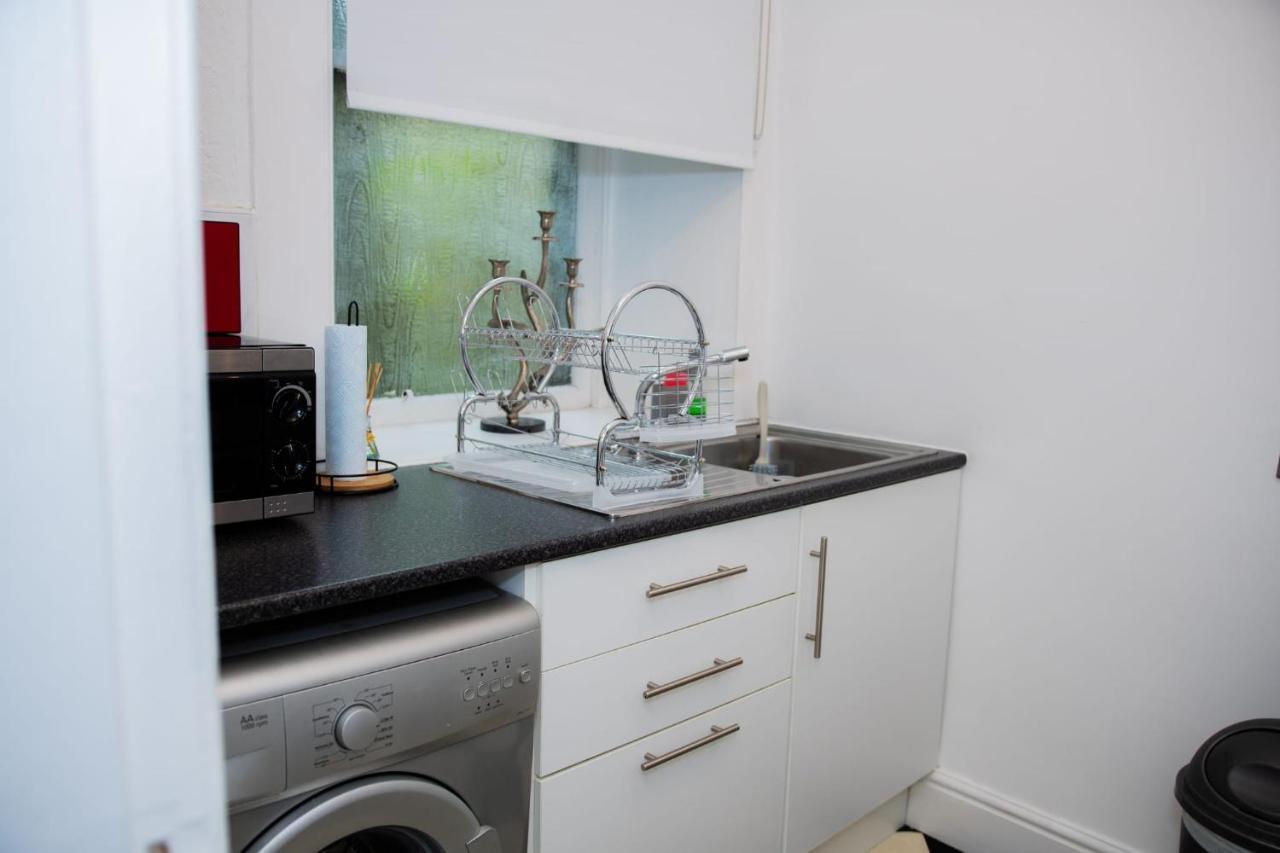 Rose Apartment 2-Bed Town Centre Apartment In Ayr Dış mekan fotoğraf
