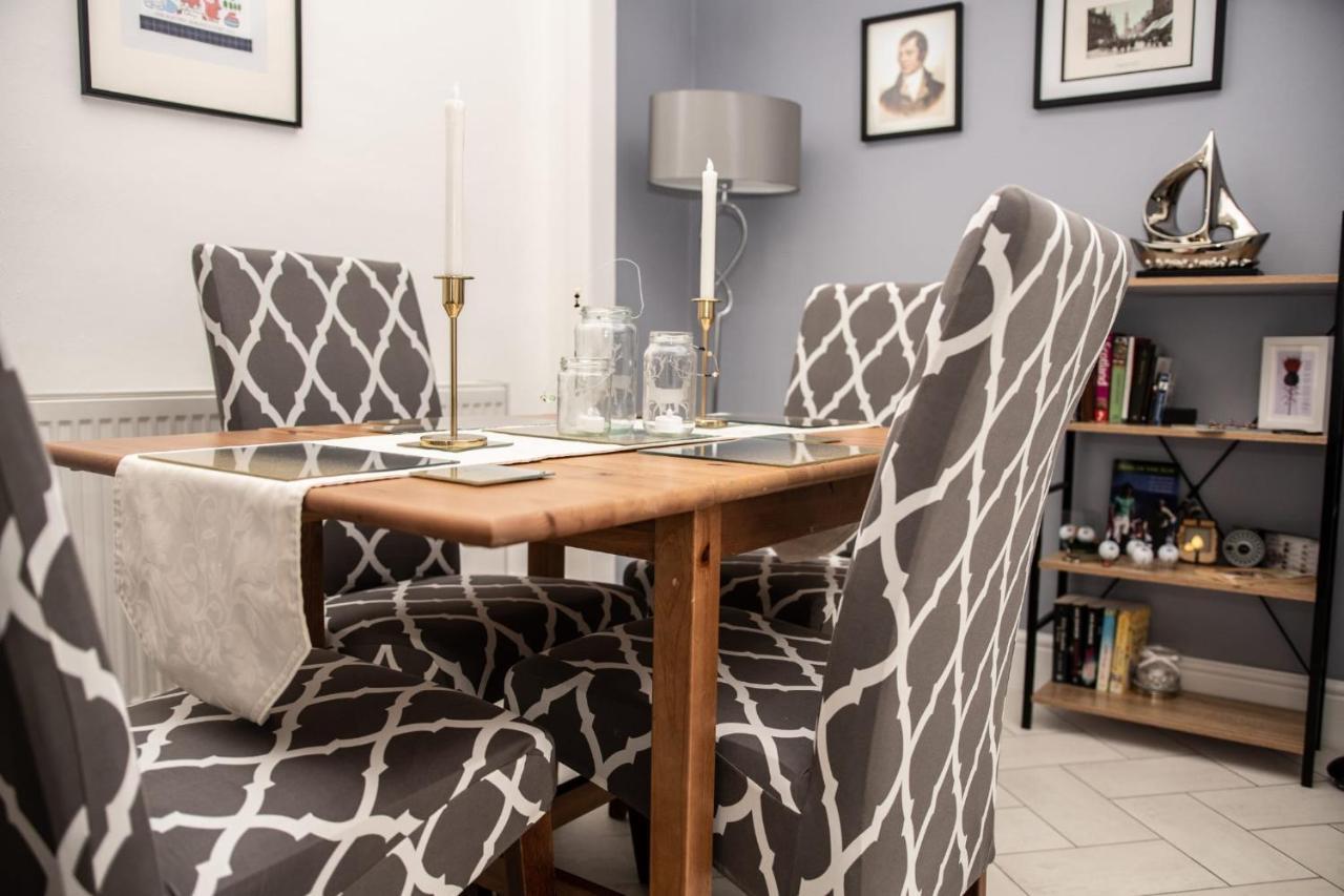 Rose Apartment 2-Bed Town Centre Apartment In Ayr Dış mekan fotoğraf